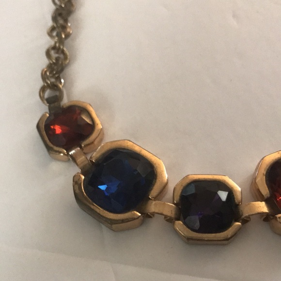 COSTUME LARGE FAUX GEM NECKLACE - Picture 5 of 7